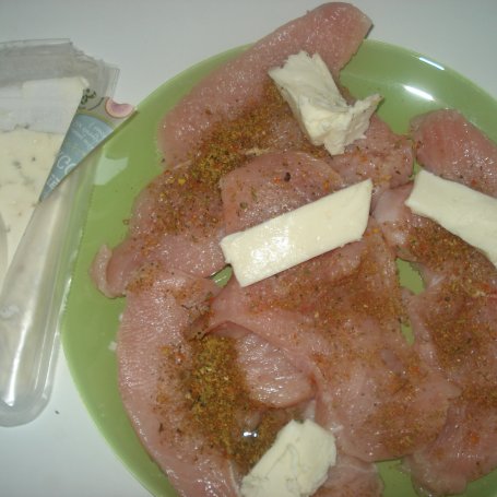 Krok 3 - Zapiekany filet o 2 obliczach-z Gorgonzolą w środku i boczkiem na zewnatrz foto