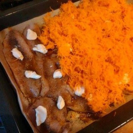 Krok 2 - Zapiekany filet z marchewką :) foto