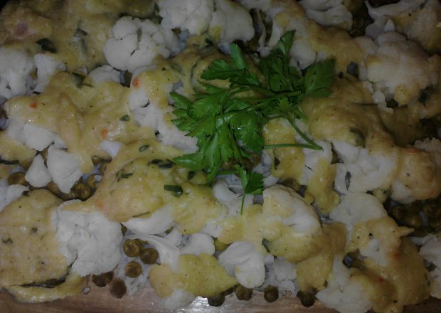 Fotografia przedstawiająca Zapiekany kalafior z ryżem