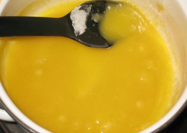 Fotografia przedstawiająca Zasmażka jasna do zup i sosów