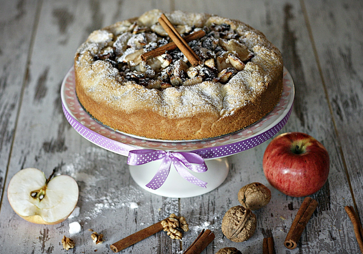 Zawijane ciasto z jabłkami foto