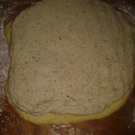 Krok 4 - Zawijany chleb dyniowo-brokułowy foto