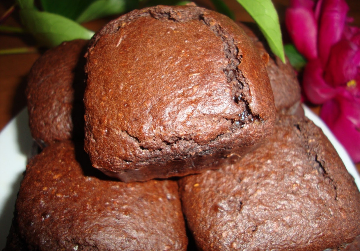 Zdrowe razowo - otrębowe muffiny z marmoladą foto
