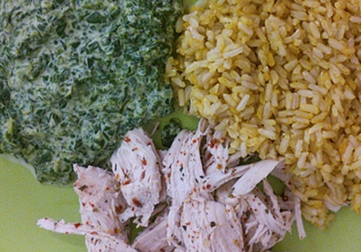 Zdrowo-kolorowo, czyli kurczak, ryż i szpinak foto