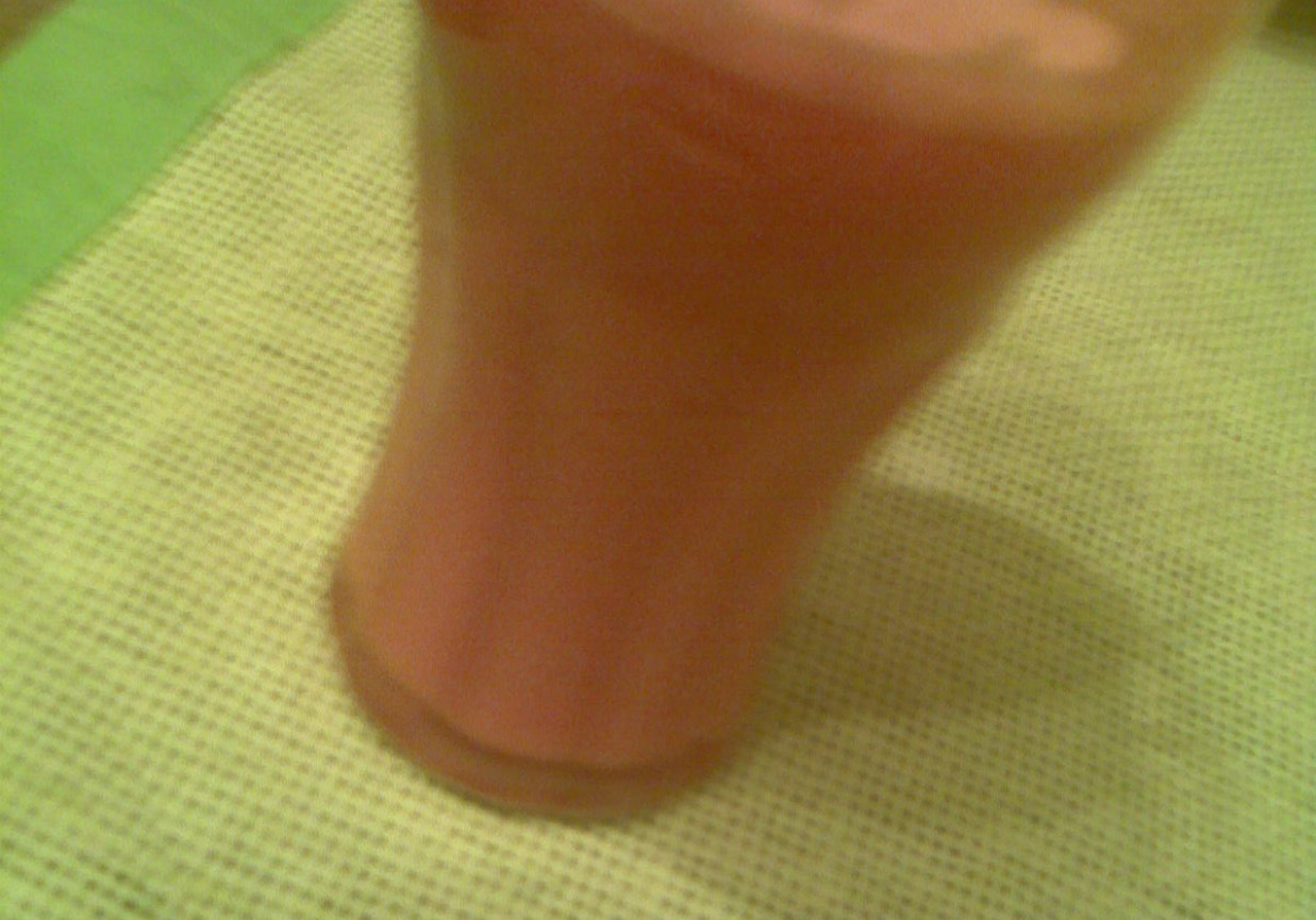 Zdrowy sok marchewkowy foto