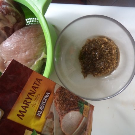 Krok 1 - żeberka pieczone w worku z kapustą pekińską i sokiem pomidorowym :) foto