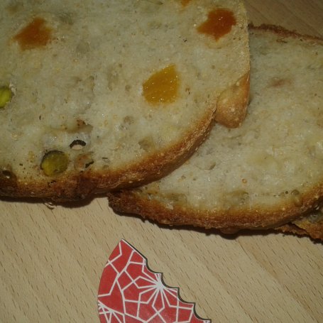 Krok 11 - Ziarnisto - maślankowy chlebek z  morelami foto