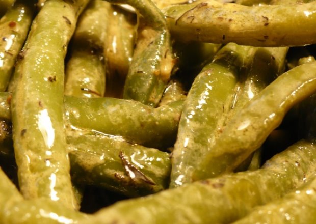 Fotografia przedstawiająca Zielona fasolka szparagowa w sosie viniagrette