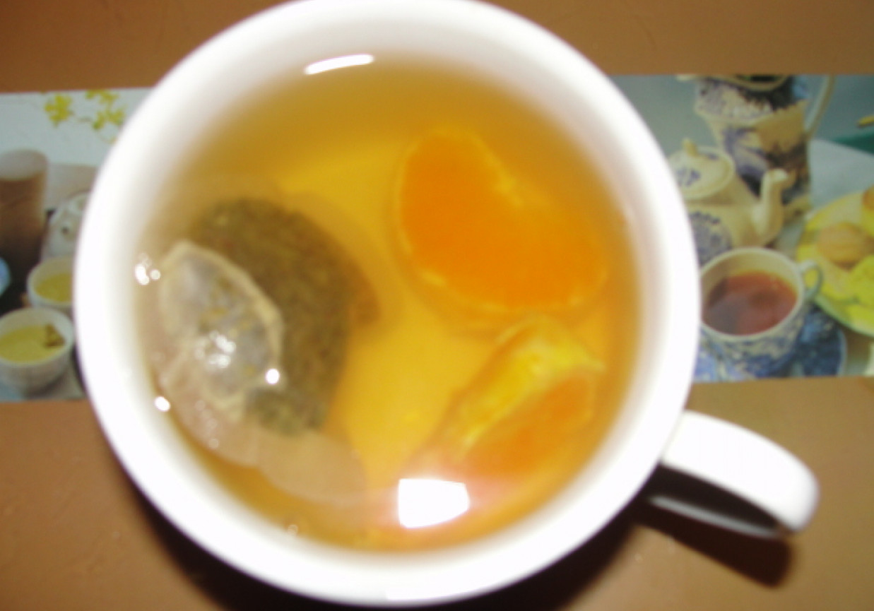 Zielona herbata z mandarynką foto