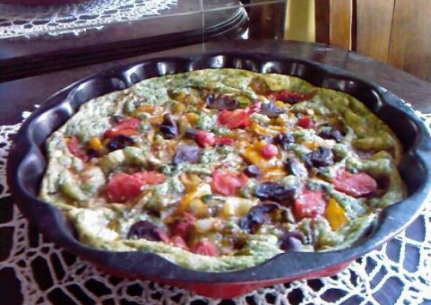 Fotografia przedstawiająca Zielona pizza na prima-aprilis