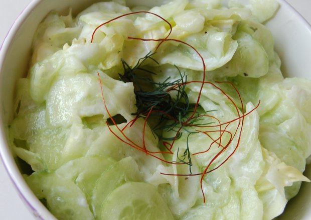 Fotografia przedstawiająca Zielona sałatka do obiadu