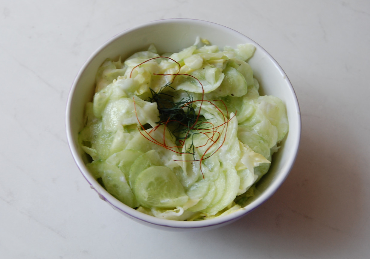 Zielona sałatka do obiadu  foto