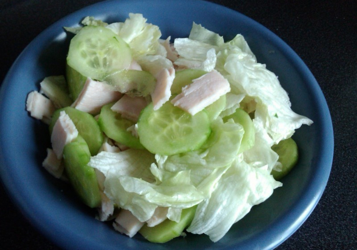 Zielona sałatka śniadaniowa foto