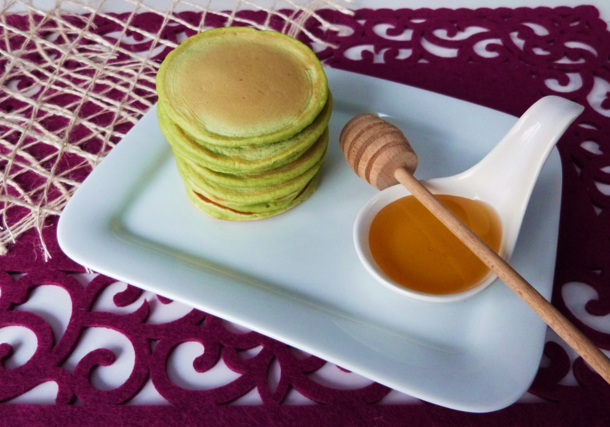 Zielone pancakes foto