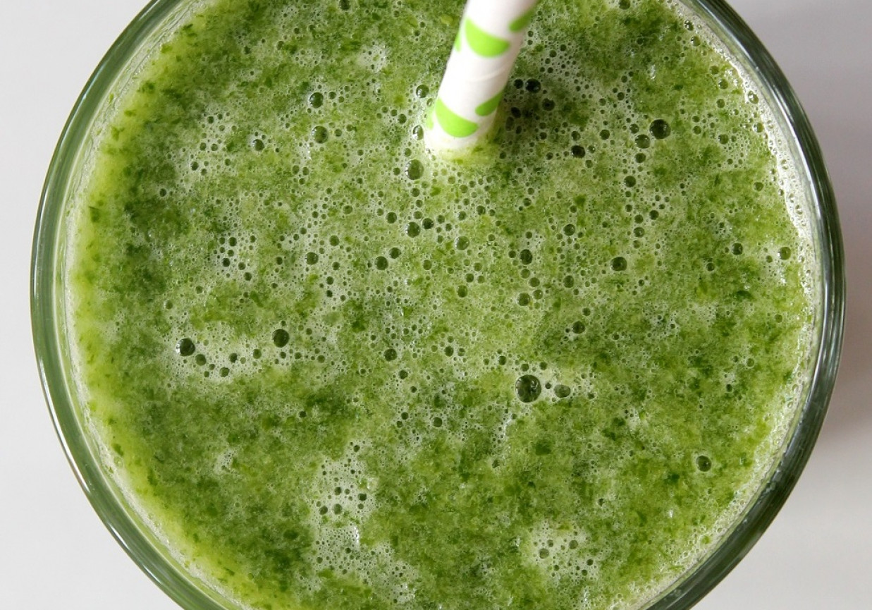 Zielony koktajl zdrowia. foto