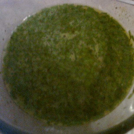 Krok 2 - Zielony omlet ze szczypiorkiem foto