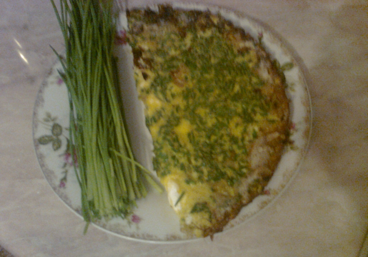 Zielony omlet ze szczypiorkiem foto
