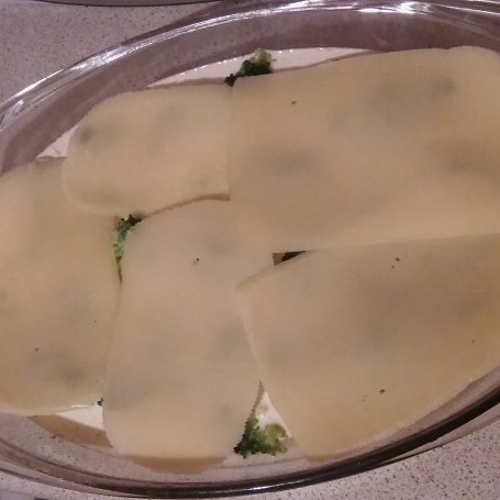 Krok 6 - Ziemniaczana zapiekanka z mięsem mielonym i brokułami foto