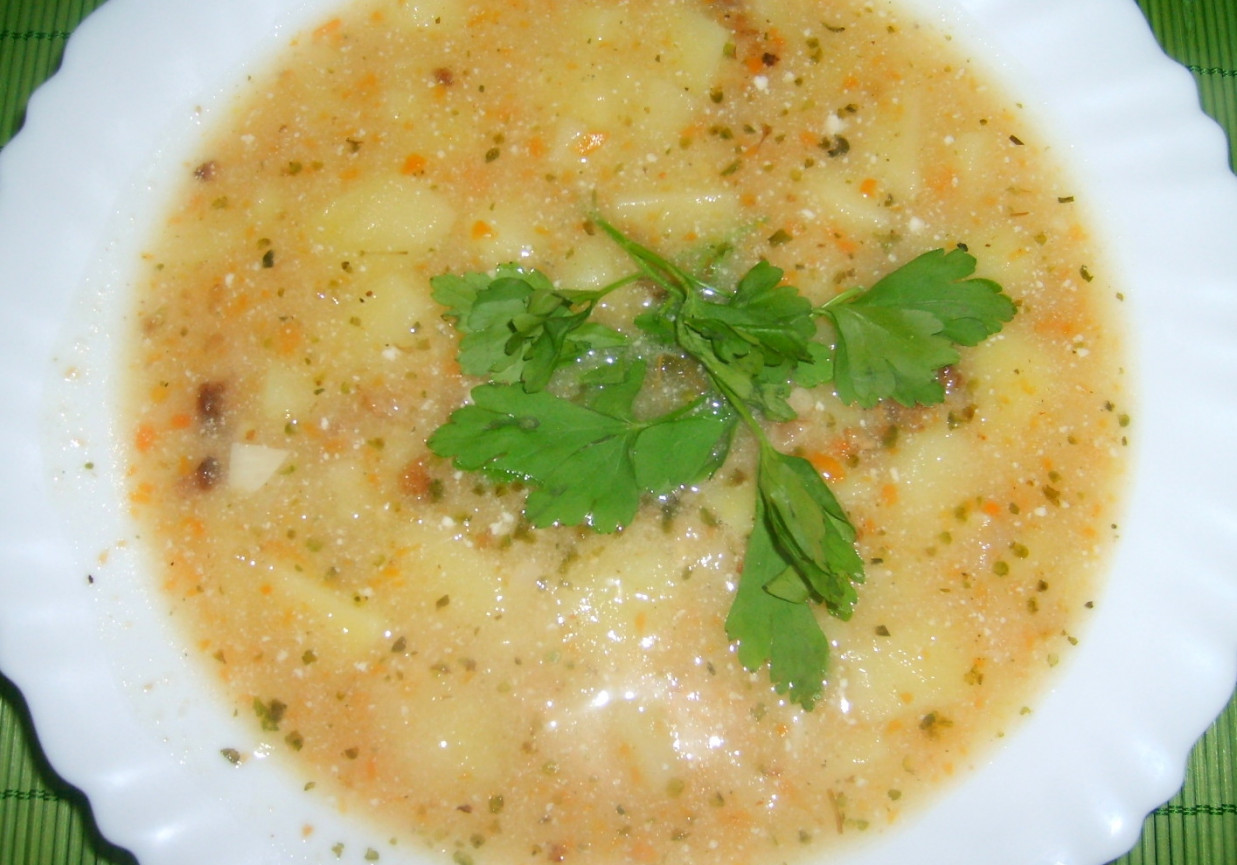ziemniaczana zupa na toruńskiej kiełbasie... foto
