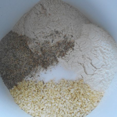 Krok 3 - Ziemniaczany chleb z piwem foto