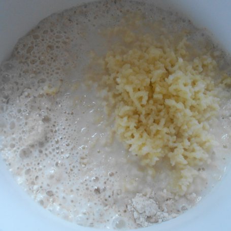 Krok 4 - Ziemniaczany chleb z piwem foto