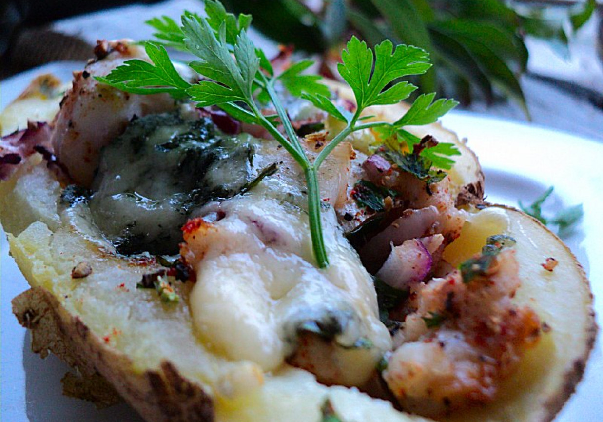 Ziemniaczki nadziewane rybą i  gorgonzolą  foto