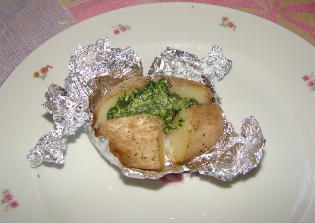 Fotografia przedstawiająca Ziemniaki na zielono