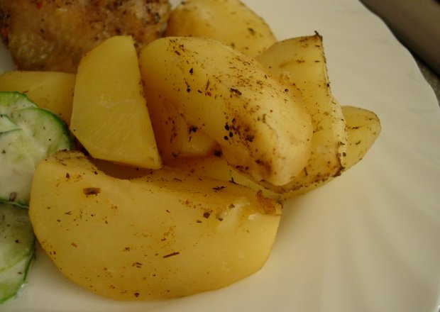 Fotografia przedstawiająca Ziemniaki pieczone