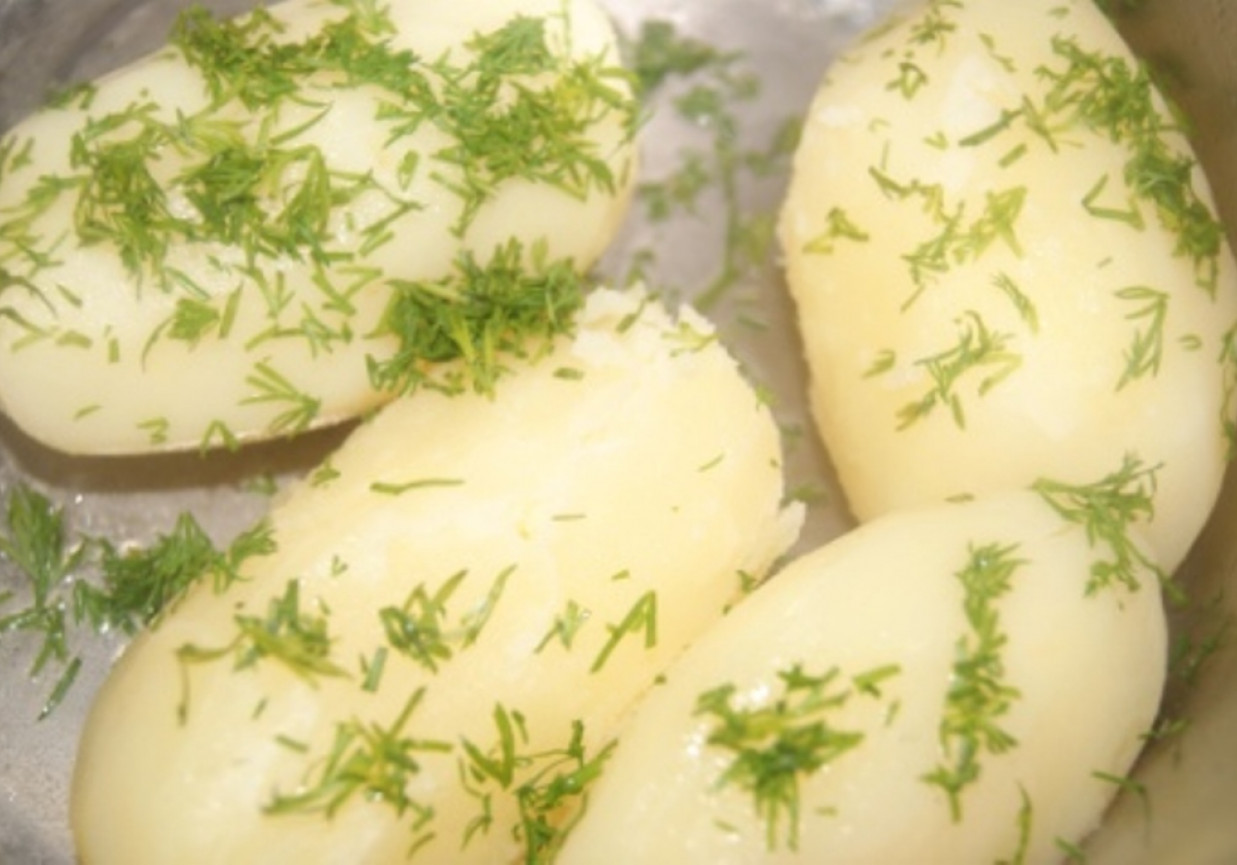 Ziemniaki podwójnie koperkowe z masłem foto