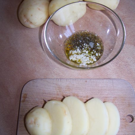 Krok 1 - Ziemniaki przekładane boczkiem, czyli smacznie i grillowo :)  foto