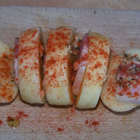 Krok 2 - Ziemniaki przekładane boczkiem, czyli smacznie i grillowo :)  foto
