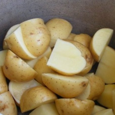 Krok 1 - ziemniaki smażone z przyprawami foto