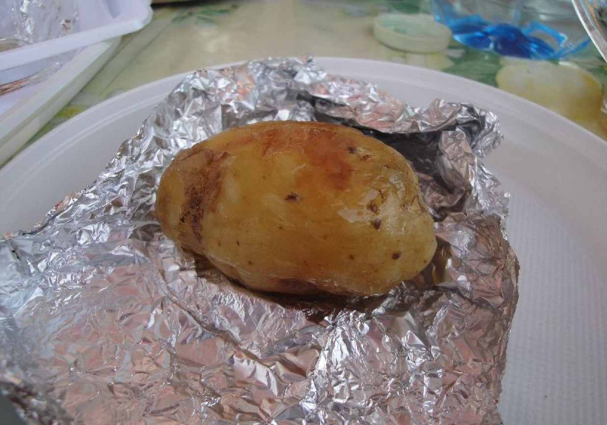 Ziemniaki w mundurkach - grill foto