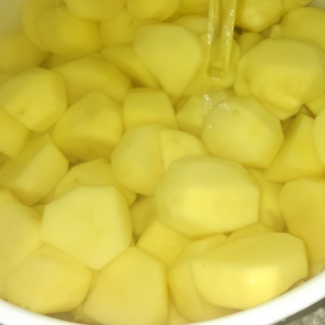 Krok 1 - Ziemniaki w ziołach . foto
