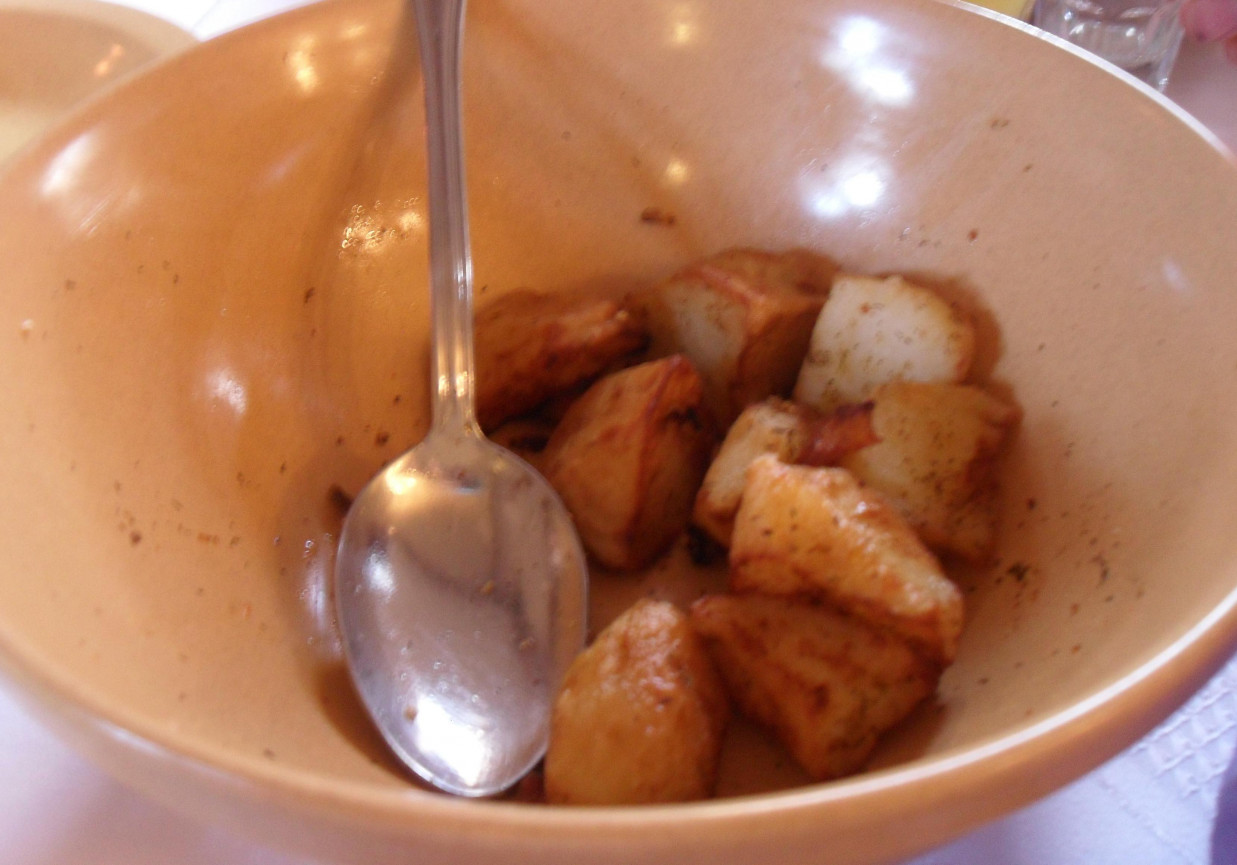 Ziemniaki w ziołach foto