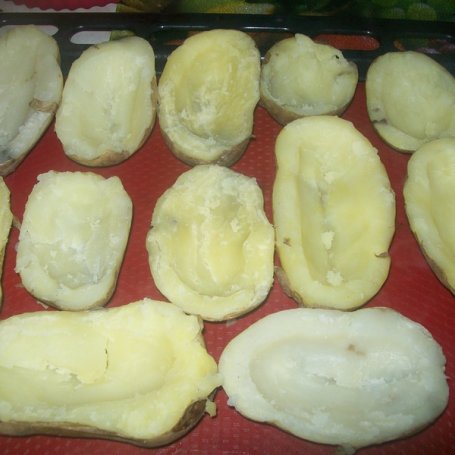 Krok 1 - Ziemniaki z farszem pieczarkowym foto