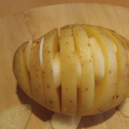 Krok 2 - Ziemniaki z piekarnika z czosnkiem foto