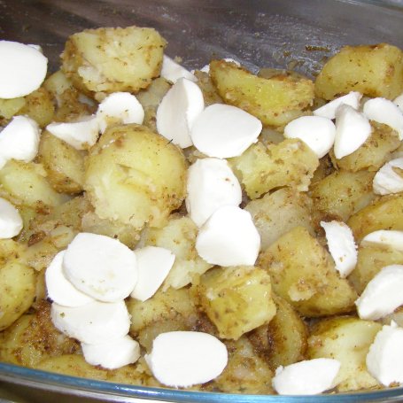 Krok 2 - ziemniaki z piekarnika...  foto
