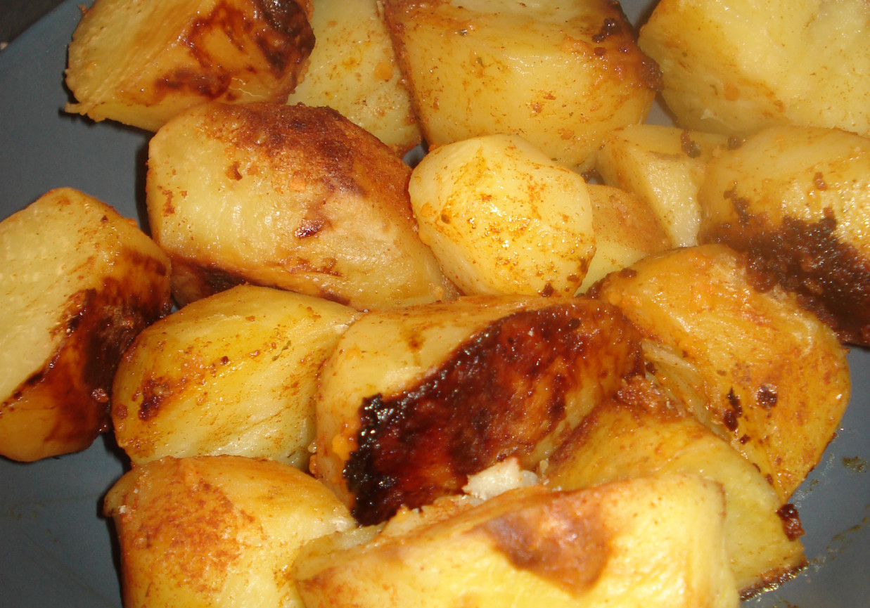 Ziemniaki z worka z ostrą papryką foto