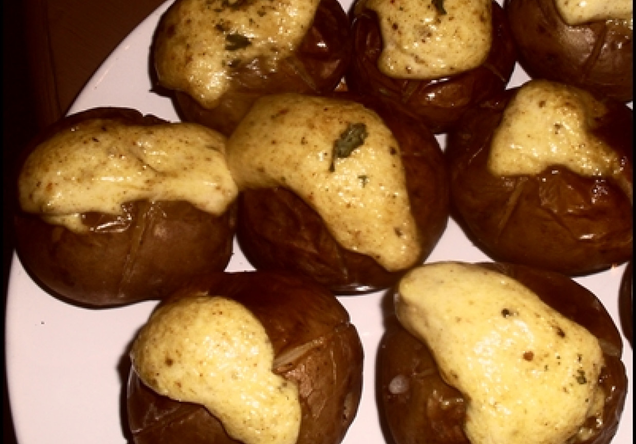 Ziemniaki zapiekane w musztardowym sosie curry foto