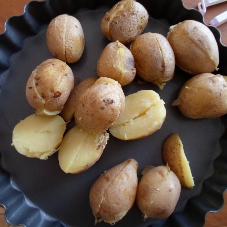 Krok 2 - Ziemniaki zapiekane z brokułem i kurczakiem foto