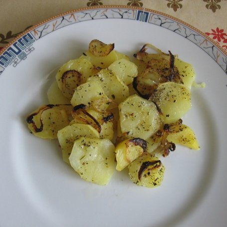 Krok 5 - Ziemniaki zapiekane z cebulką foto