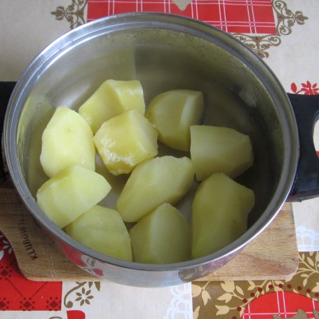 Krok 1 - Ziemniaki zapiekane z cebulką foto