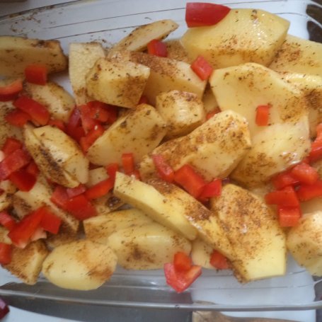 Krok 3 - Ziemniaki zapiekane z papryką czerwoną - z nutą wędzonej mozzarelli :) foto