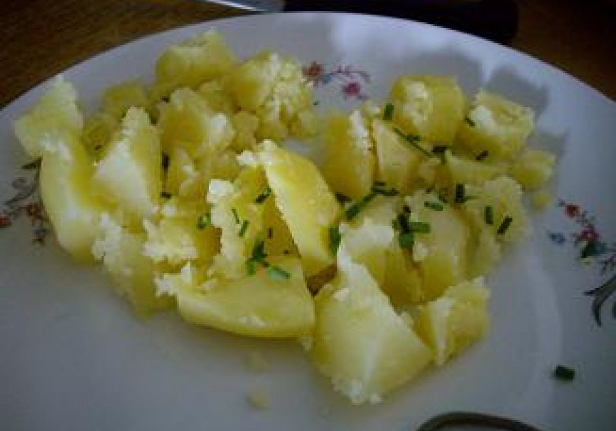 ziemniaki ze szczypiorkiem foto