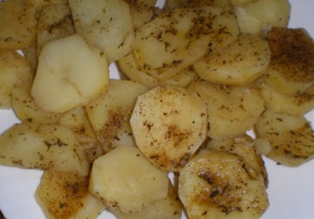 Ziemniaki ziołowe z parowaru foto