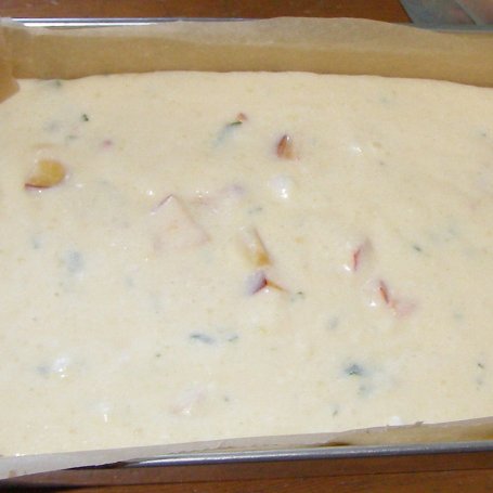 Krok 7 - ziemniaki,twaróg,jogurt grecki=pyszny sernik z nektarynkami i miętą na herbatnikach... foto