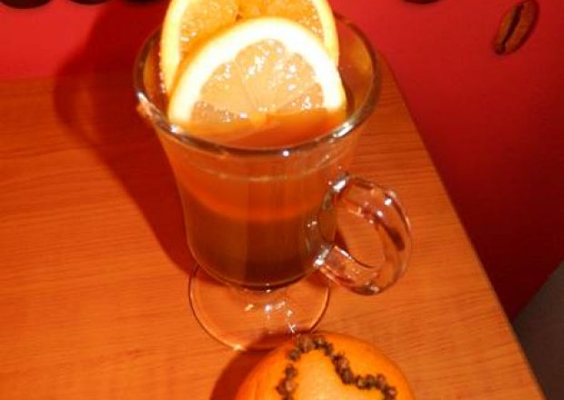 Fotografia przedstawiająca Zimowa herbata cytrusowa.