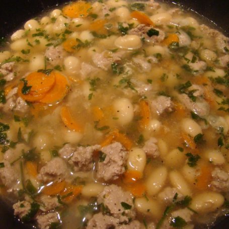 Krok 8 - Zimowa zupa z białą fasolą foto