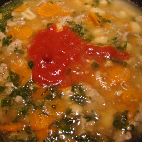 Krok 9 - Zimowa zupa z białą fasolą foto